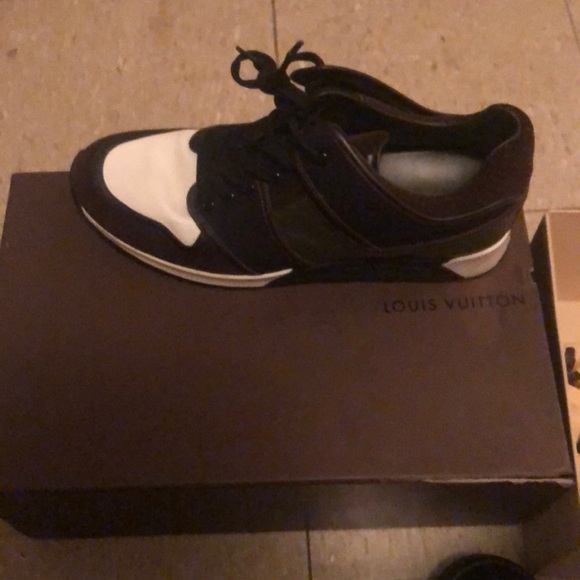 Shoes - Picture 1 of 2